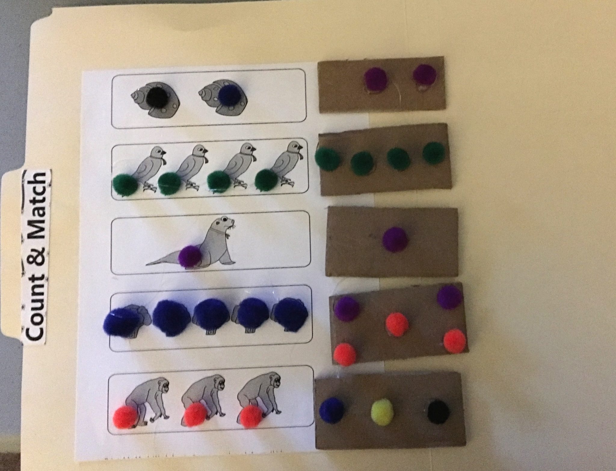 Tableau De Comptage Mural Suspendu Pour Classe - 4 Cartes Titre, 30 Chiffres, 200 élastiques, 45x33 Cm